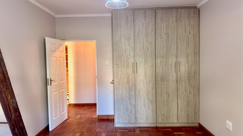 5 Bedroom Property for Sale in Kenridge Western Cape